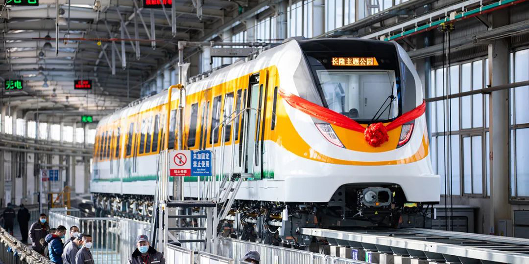 清遠(yuǎn)磁浮旅游專(zhuān)線首列車(chē)正式下線